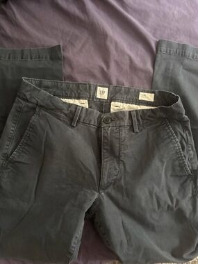 GAP Slim Chinos in Charcoal